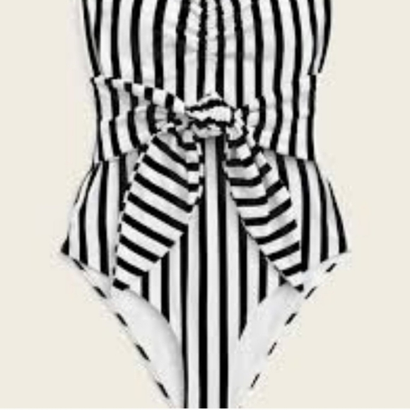 WeWoreWhat NWT Capri Bandeau One Piece Swimsuit Size L - Picture 4 of 8